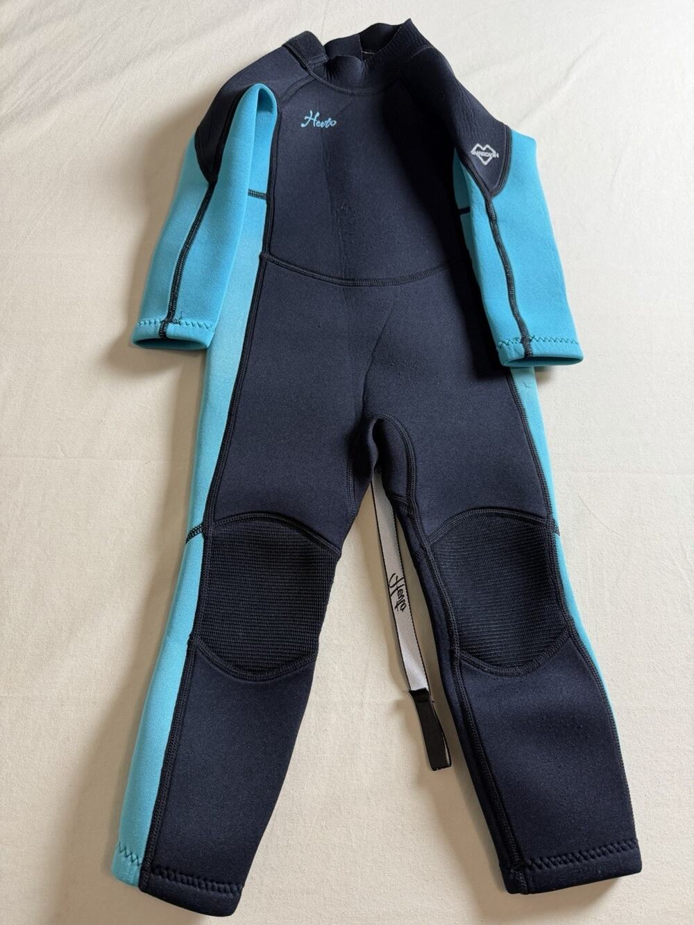 Hevto Neoprene Wetsuit Kids Size 4 Black Good 3/2mm Thermal Surfing Full‎ Suit